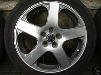 Volkswagen GTI 4